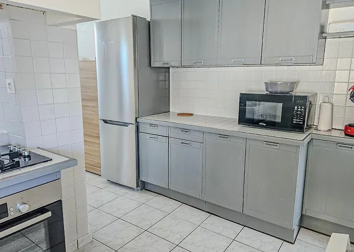 בית נופש Le Grand Horizon Rochelais, A 5min, Parking לה רושל