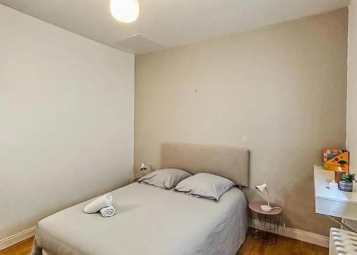 Le Grand Horizon Rochelais, A 5min, Parking בית נופש