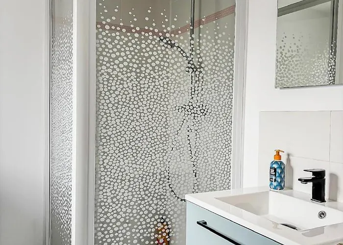 Le Grand Horizon Rochelais, A 5min, Parking *