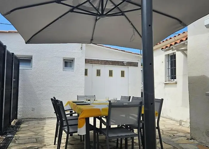 Le Grand Horizon Rochelais, A 5min, Parking *